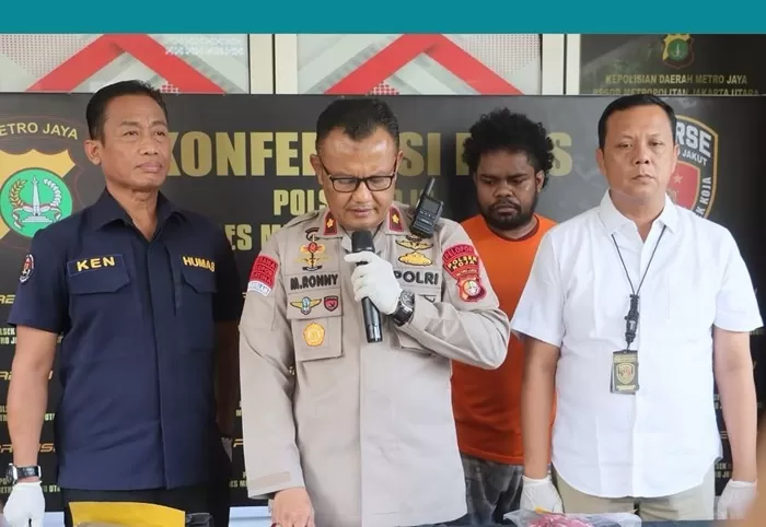 Seorang residivis kasus pembunuhan diamankan Polsek Koja terkait kasus pembacokan terhadap empat orang warga. (Foto: Instagram @polsek_koja)