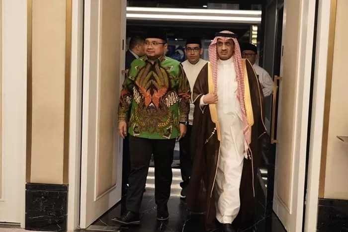 Menag Yaqut Cholil Quomas bersama Dubes KSA untuk Indonesia, HE Faisal Abdullah Amodi. (Foto: Instagram @gusyaqut)