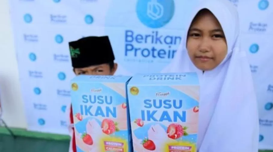 Potret susu ikan produk dalam program Prabowo-Gibran untuk anak Indonesia.  (Foto: X.com/@StevanFirman15)