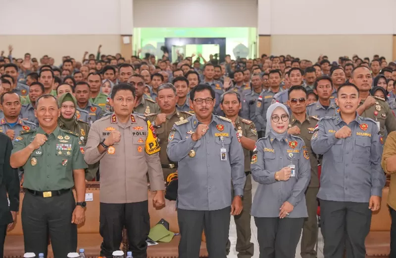 Potret Apel Kesiapsiagaan Satpol PP dan Satlinmas di Asrama Haji Donohudan, Boyolali, Senin (23/9/2024), guna hadapi Pilkada Serentak 2024. (Foto: Humas Pemprov Jateng)