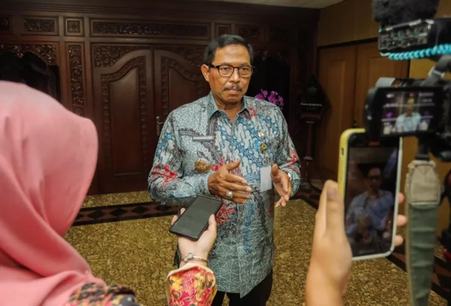 Potret Pj Gubernur Jateng, Nana Sudjana.  (Foto: Humas Pemprov)