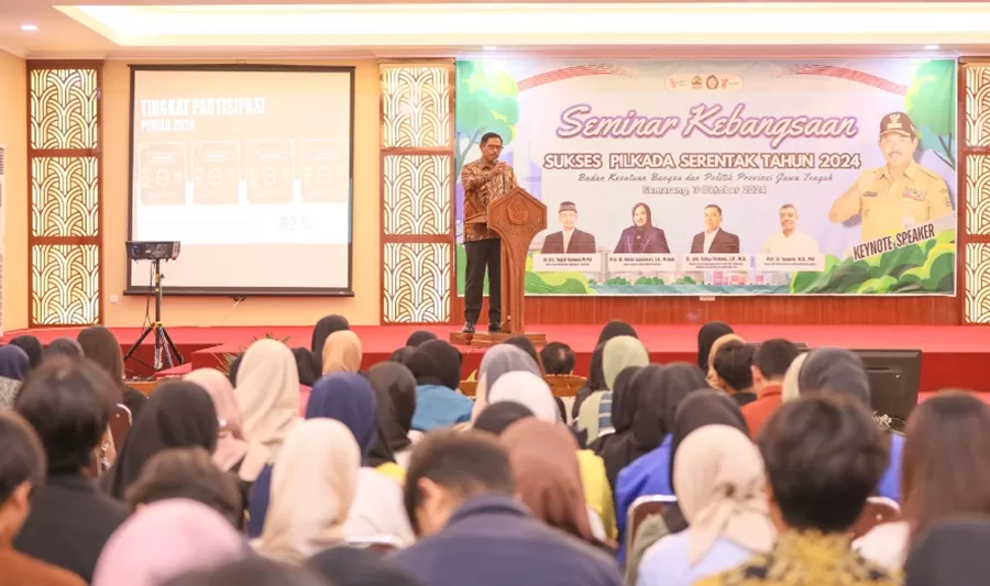 saat menjadi keynote speaker pada Seminar Kebangsaan di Undip Semarang,Kamis 3/10/2024).  (Foto: Humas Pemprov)