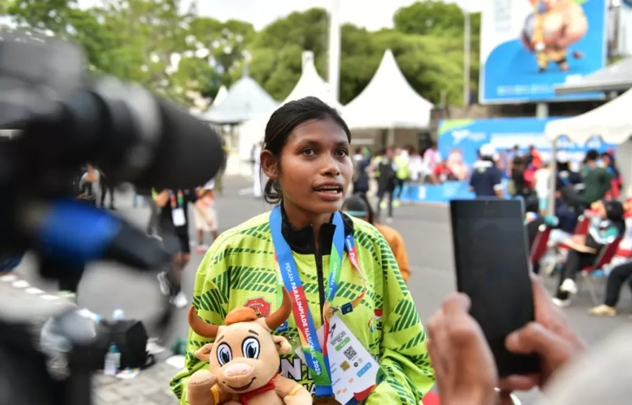 Potret atlet NTT, Yosintha Boyani, peraih emas di Peparnas XVII Solo 2024. (Foto: Andre/kemenpora.go.id)