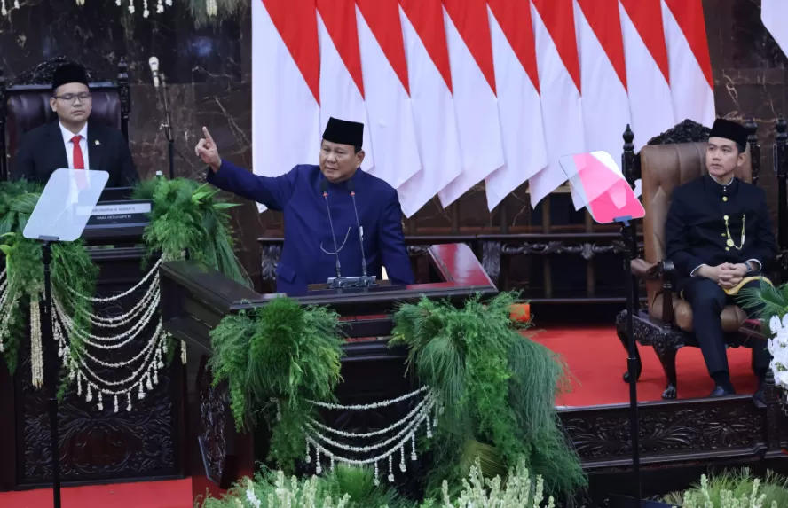 Potret Presiden Ke-8 RI, Prabowo Subianto, memberikan pidato pertamanya, di Gedung Nusantara, Komplek Parlemen, Senayan, Jakarta, Minggu (20/10/2024) pagi.  (Foto: Dok. Tim Prabowo)