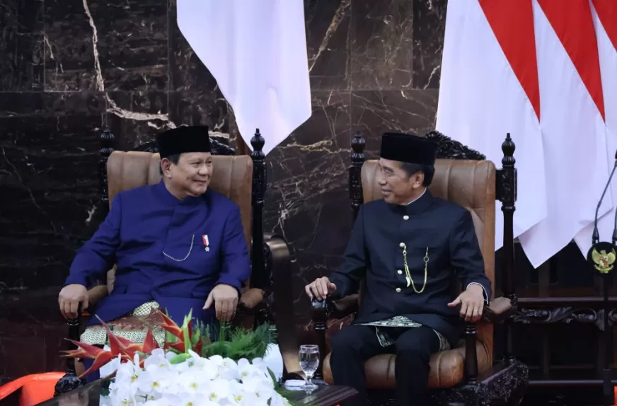 Potret Presiden Ke-7 Joko Widodo (Jokowi) dan Presiden Ke-8 Prabowo Subianto, di Gedung DPR/MPR, Jakarta, Minggu (20/10/2024). (Foto: Dok. Tim Prabowo)