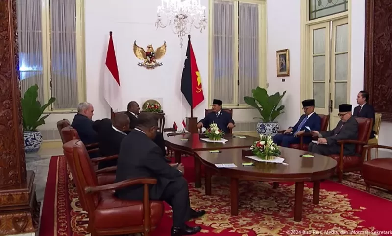 Presiden Prabowo Subianto menerima sejumlah tamu pemimpin negara, diantaranya Perdana Menteri (PM) Papua Nugini James Marape, di Istana Merdeka, Jakarta, Minggu (20/10/2024) sore.  (Foto: Tangkapan YouTube BPMi Setpres)