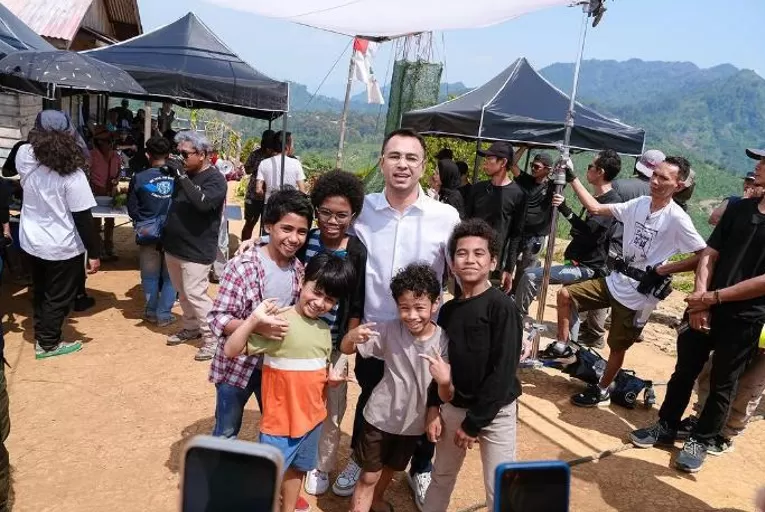 Potret Raffi Ahmad yang jadi Utusan Khusus Presiden Bidang Pembinaan Generasi Muda dan Pekerja Seni di Kabinet Merah Putih Presiden RI Prabowo Subianto.  (Foto: Instagram.com/@raffinagita1717)