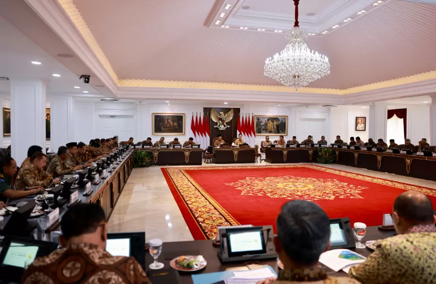 Suasana rapat perdana Kabinet Merah Putih yang dipimpin langsung Presiden Prabowo, di Istana Merdeka, Jakarta, Rabu (23/10/2024). (Foto: Tim Prabowo)