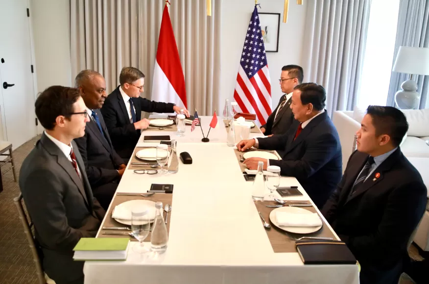 Pertemuan Presiden Prabowo Subianto dengan Menteri Pertahanan AS Lloyd James Austin di Washington DC, Amerika Serikat, Rabu (13/11/2024).  (Foto: Tim Prabowo)