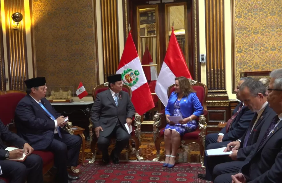 Potret pertemuan Presiden Prabowo Subianto dengan Presiden Republik Peru, Dina Boluarte di Istana Kepresidenan Peru pada Kamis (14/11/2024). (Foto: Tim Prabowo)