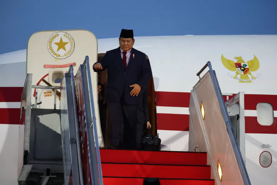 Potret Presiden Prabowo Subianto tiba di Bandara Halim Perdana Kusuma, Jakarta, MInggu (24/11/2024) sekira pukul 05.30 WIB. (Foto: Tim Media Prabowo)