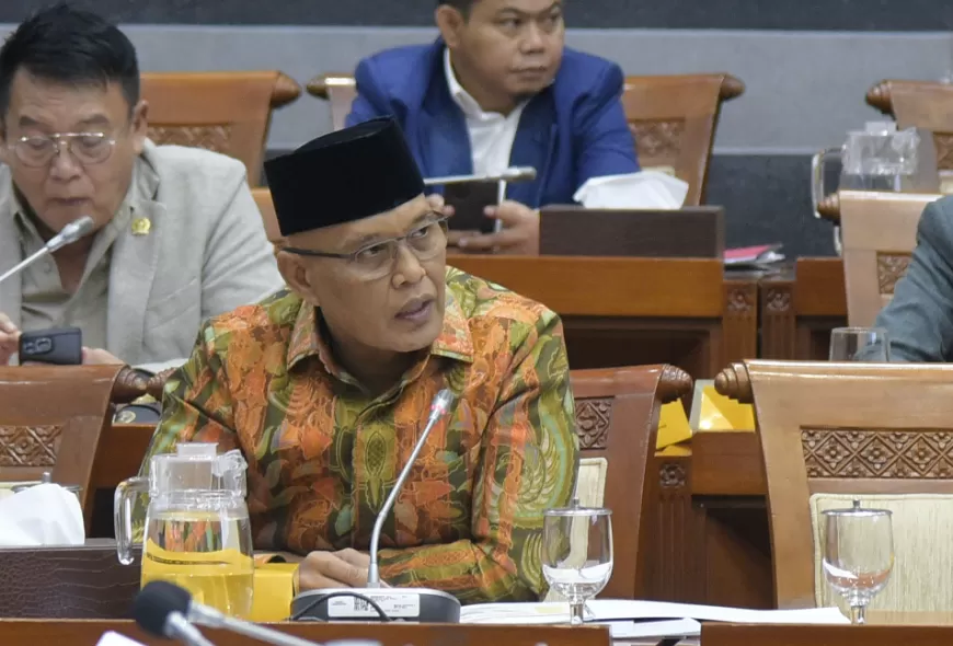 Anggota Komisi I DPR RI, Sukamta saat Raker dengan Menhan Sjafrie Sjamsoeddin, di Gedung DPR RI, Jakarta, Senin (25/11/2024).  (Foto : Mu/Andri)