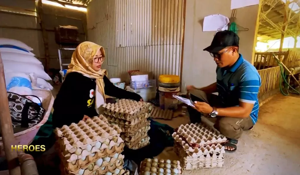 Ainur Rahmatin menjadi figur inspiratif lokal dari Lamongan berkat pendampingan BRI melalui program Klaster UMKM. (Foto: Dok. BRI)