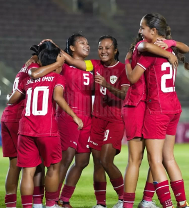 Kebahagiaan skuad Timnas Putri Indonesia usai jadi juara Piala AFF Wanita 2024 pada kamis (5/12/2024) malam WIB. ((Instagram.com/@timnas.indonesia))