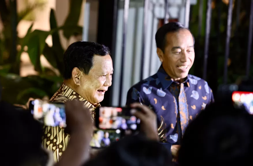 Potret Presiden ke-8 RI Prabowo Subianto dengan Presiden ke-7 RI Jokow Widodo atau Jokowi, di Kertanegara, Jakarta, Jumat (6/12/2024) malam. (Foto: Tim Media Prabowo)