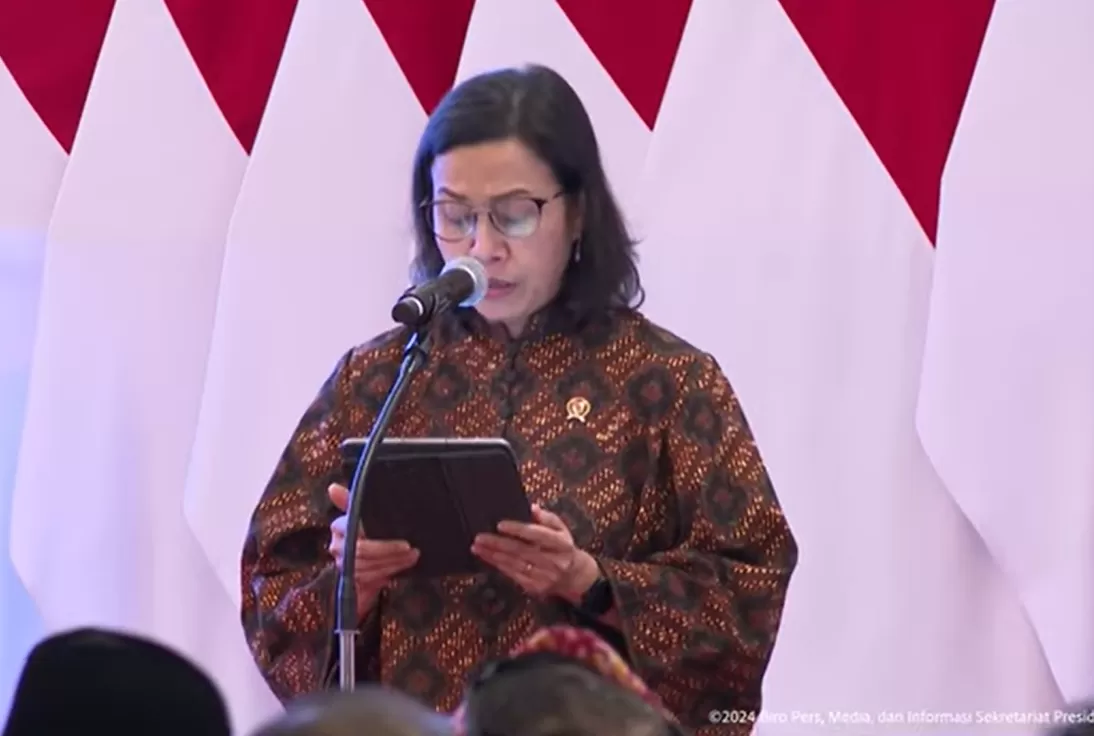 Potret Menkeu Sri Mulyani pada acara penyerahan DIPA dan TKD 2025 di Istana Negara, Jakarta, Selasa (10/12/2024). (Foto: YouTube.com/Sekretariat Presiden)