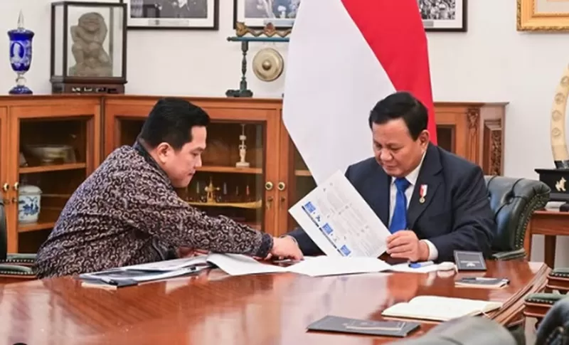 Potret Presiden Prabowo Subianto bersama Menteri BUMN sekaligus Ketua Umum PSSI, Erick Thohir. (Foto: Instagram.com/@erickthohir)