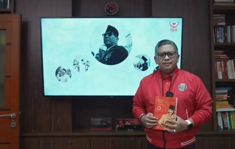 Potret Sekjen PDIP Hasto Kristiyanto saat memberikan pernyataan usai jadi tersangka kasus Harun Masiku. (Foto: Tangkapan Video)