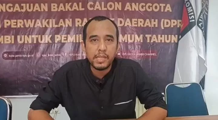 Komisioner KPU Kota Jambi, Deni Rahmad (Anil Hakim)