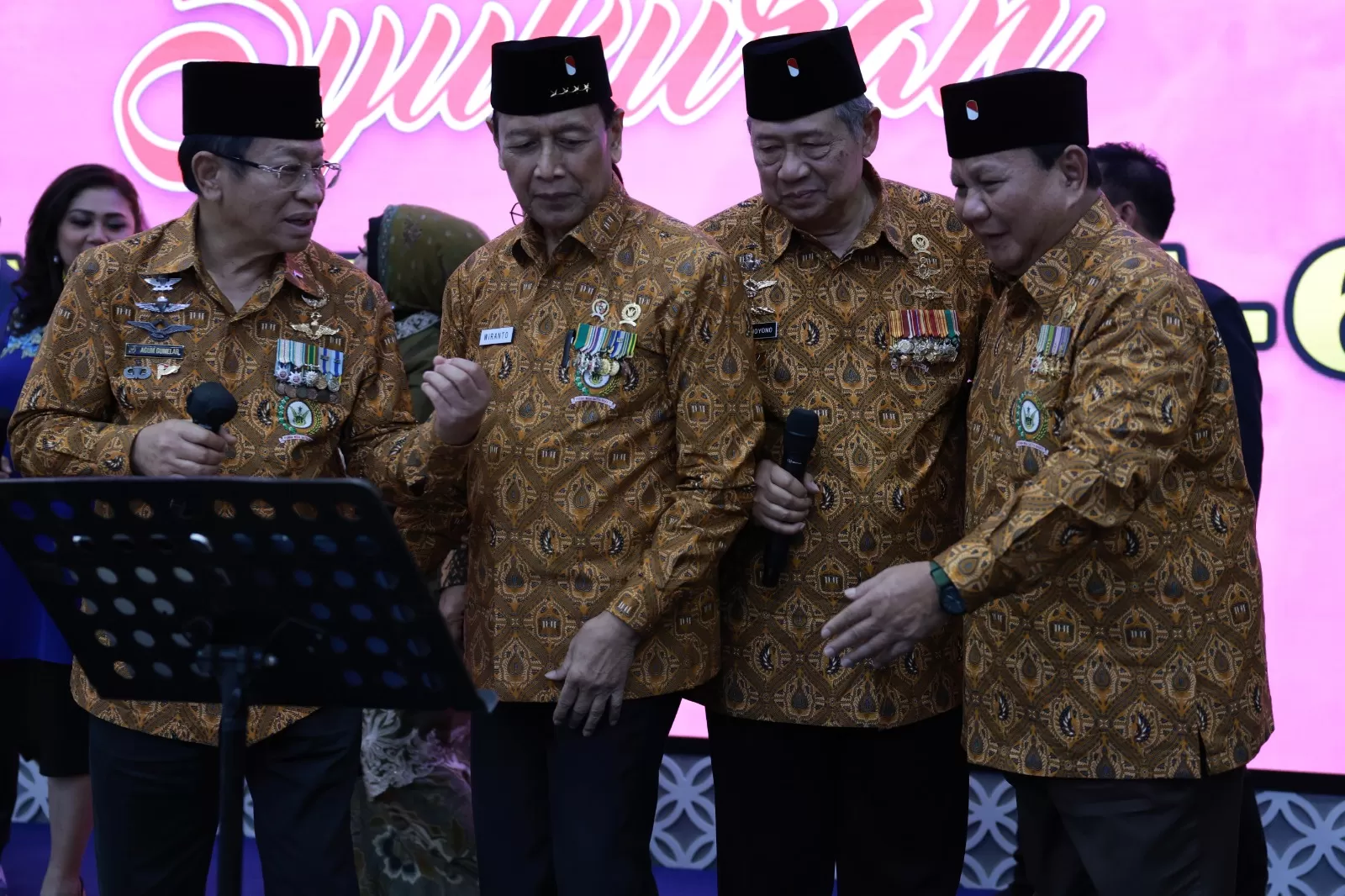 Alasan Wiranto Kini Dukung Prabowo: Pengabdian - Akurat