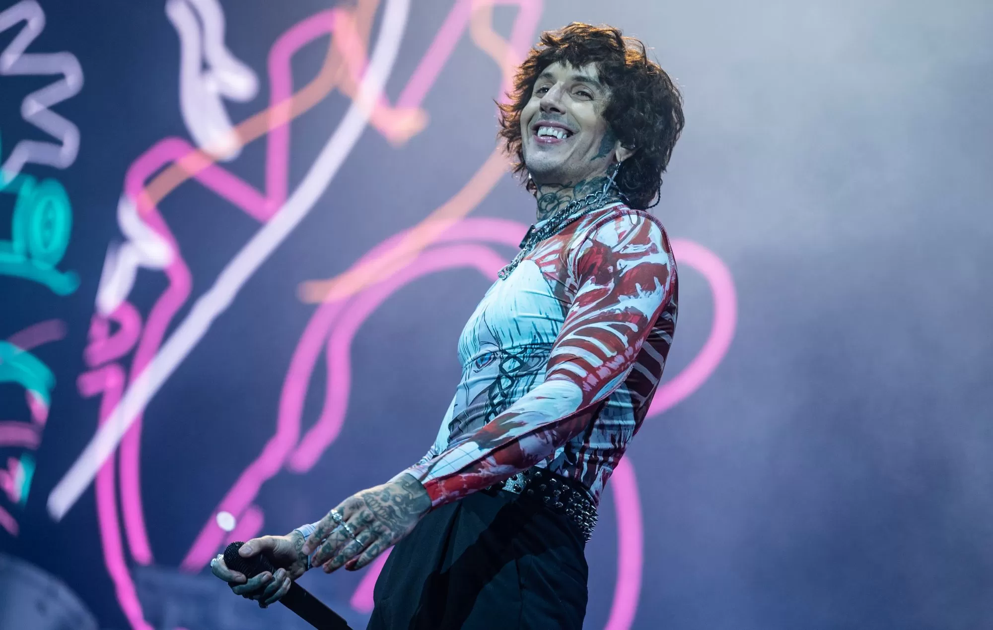 BMTH Batal Konser Hari Kedua Di Jakarta, Bagaimana Cara Meningkatkan