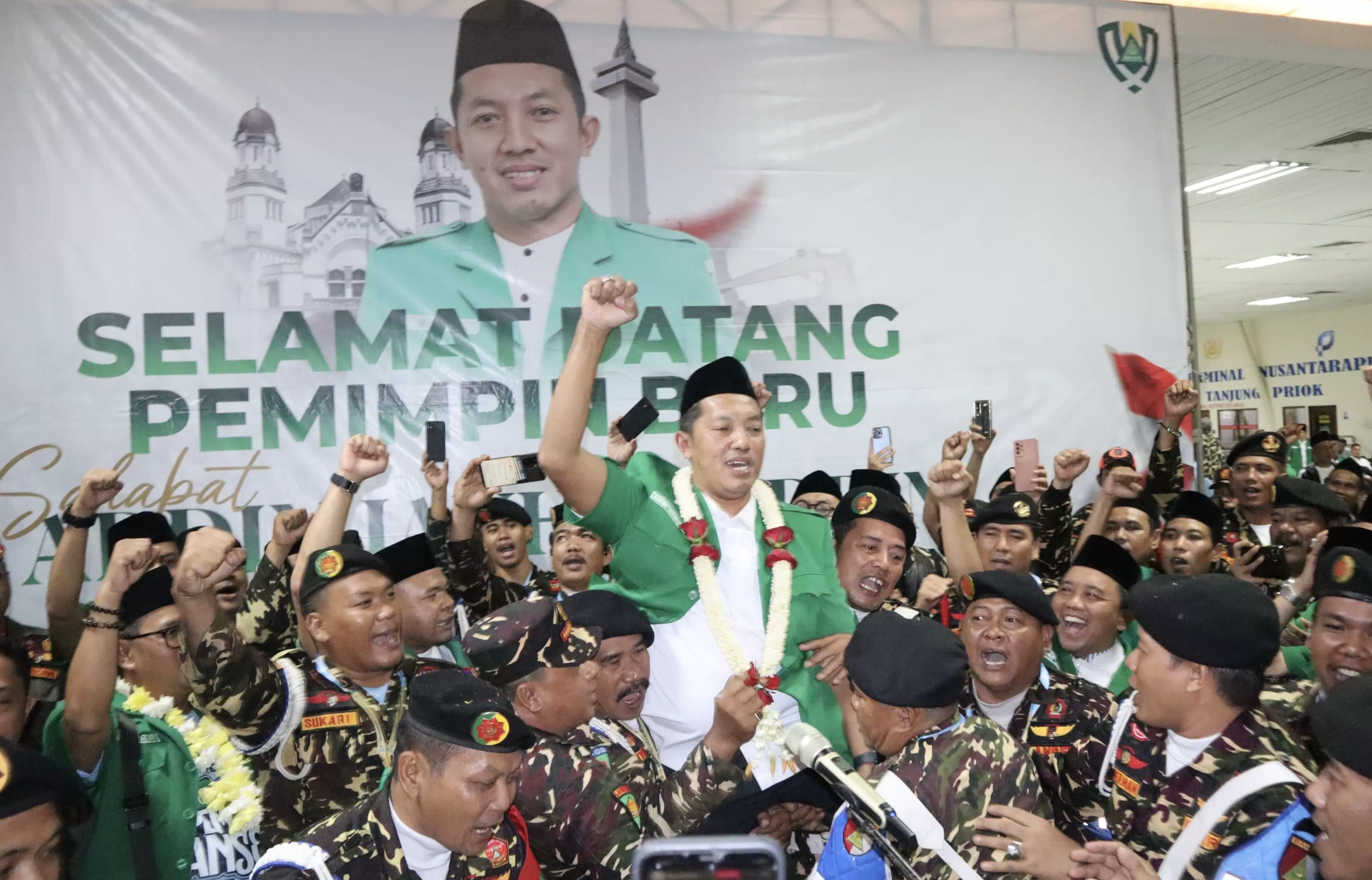 Disambut Ribuan Kader Ansor Banser, Ketum Baru GP Ansor Addin ...