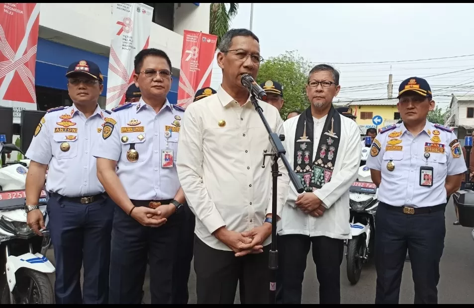 Redam Polusi Udara Di Jakarta, Heru Budi Minta BNPB Lakukan Teknologi ...