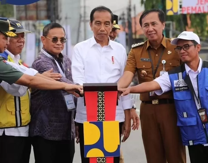 Presiden Jokowi Resmikan Enam Jembatan Gantung Callender Hamilton Baru ...