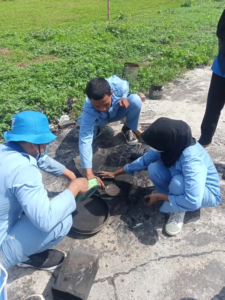 Inovasi Mahasiswa Teknik Pertanian Unja Limbah Pelepah Kelapa Sawit