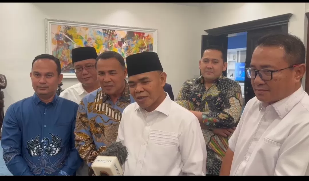 DPP NasDem Serahkan Rekomendasi Dukungan Kepada Cakada Tebo, Tanjabtim ...