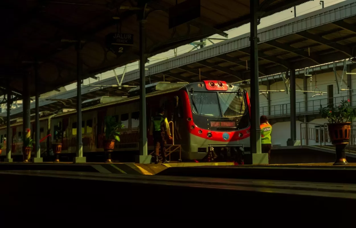 Cara Mudah Beli Tiket KRL Tanpa Kartu, Berikut Aplikasi Dan Langkah ...