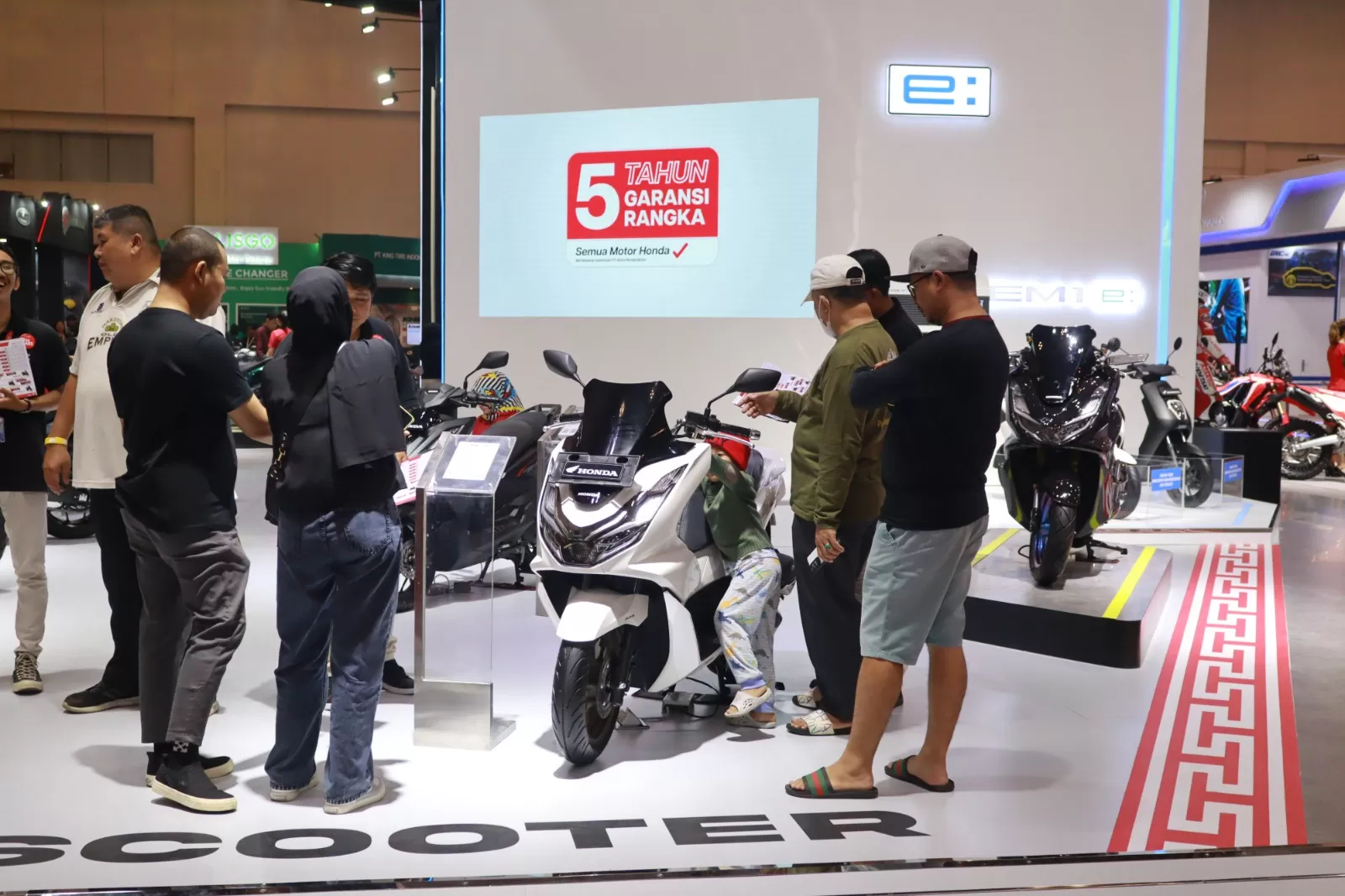 Komitmen AHM untuk konsumen Honda, yakni memberikan garansi rangka 5 tahun tanpa batas jarak tempuh. (AHM)