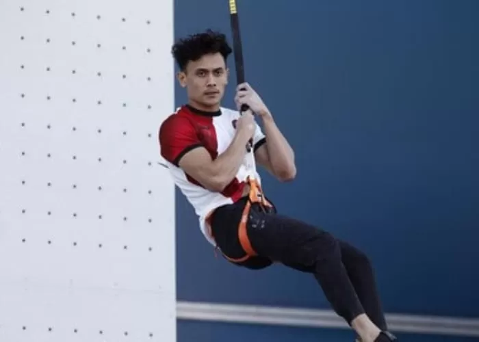 Hasil Panjat Tebing Olimpiade Paris 2024: Veddriq Leonardo Melaju Mulus ke Perempat Final (FPTI)