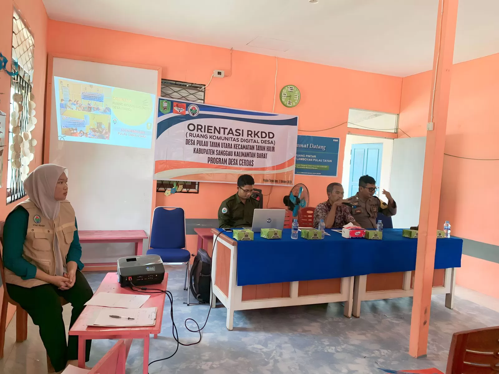 Pulau Tayan Utara Masuk Program Desa Cerdas - Pontianak Post