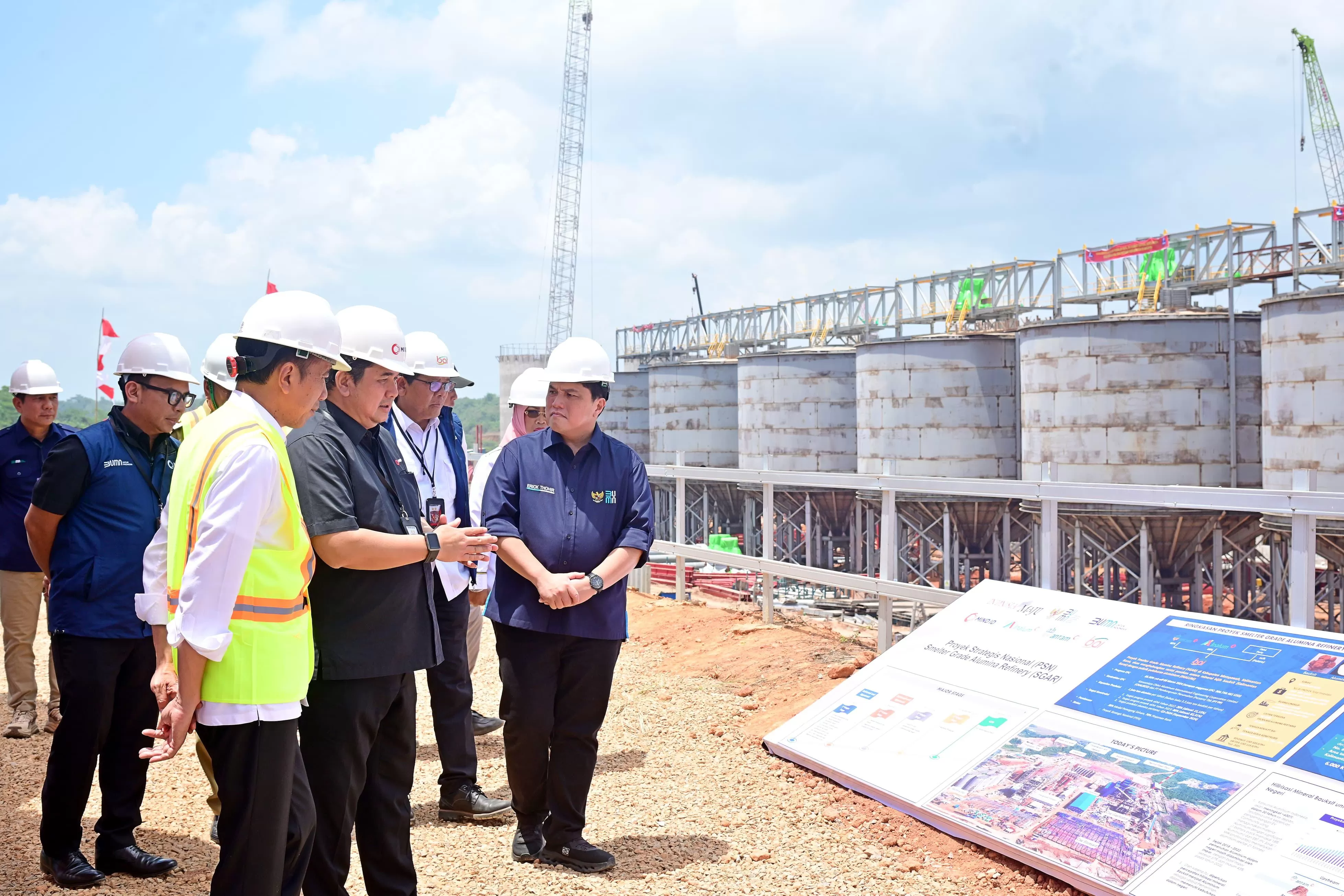 Presiden Joko Widodo Kunjungi Proyek SGAR Mempawah, Bukti Komitmen ...