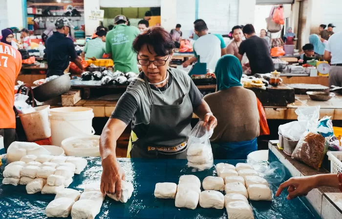 Tren Makan Tahu Panas Ini Tanggapan Pengamat Dan Risiko Bagi Kesehatan