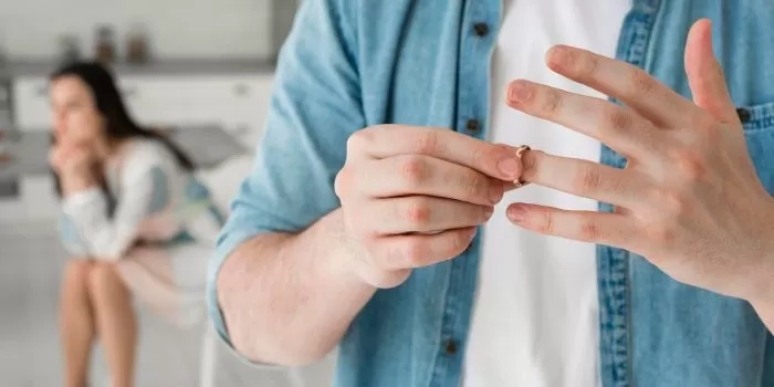 Ilustrasi Perselingkuhan (Freepik/freepik)