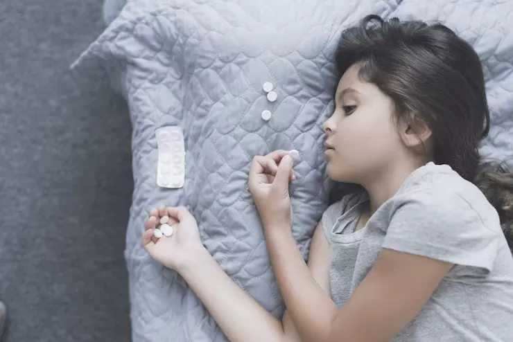 Ilustrasi anak perempuan pertama (Freepik/vgstockstudio)