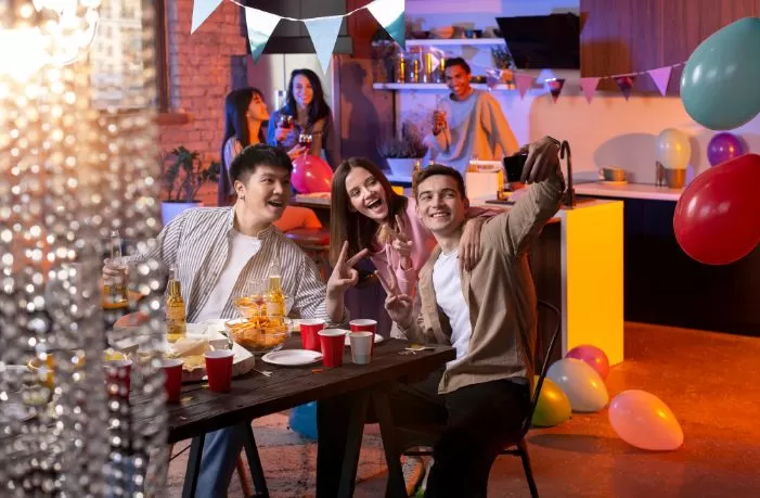 Kepribadian ekstrovert  (freepik.com)