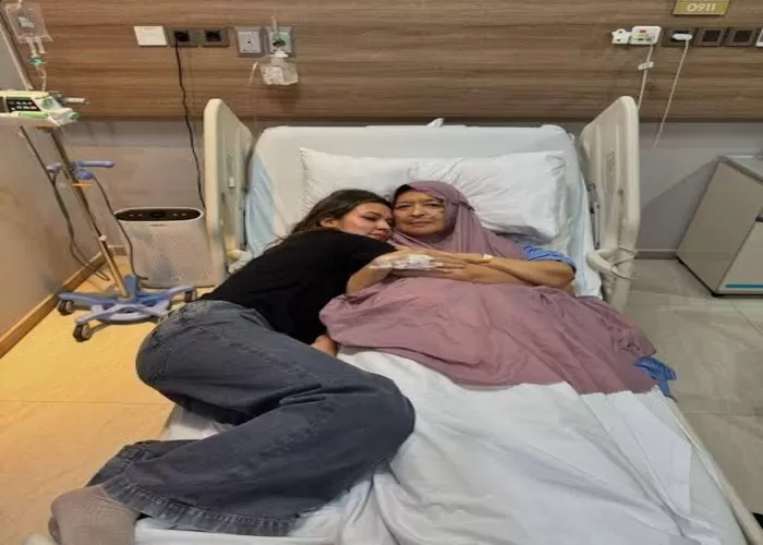 Raisa menemani ibunya menjalani pengobatan kanker paru stadium 4