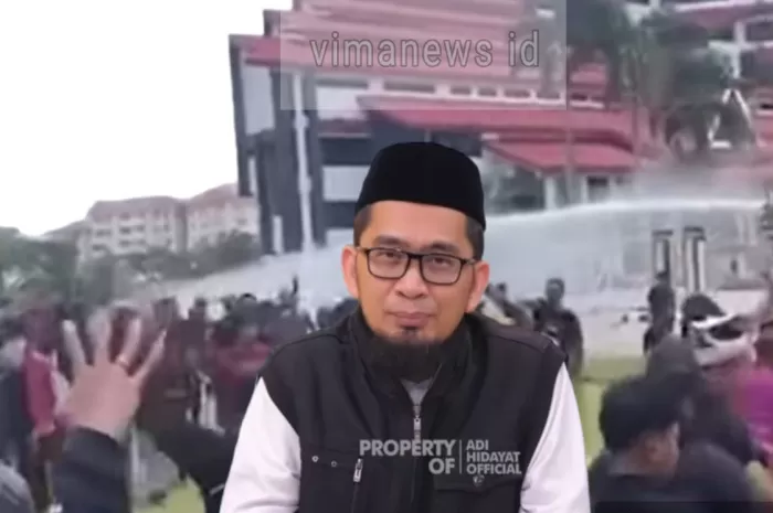 Ustadz Adi Hidayat Buka Suara Untuk Tragedi Rimpang (Dok/ VIMANEWS.ID)
