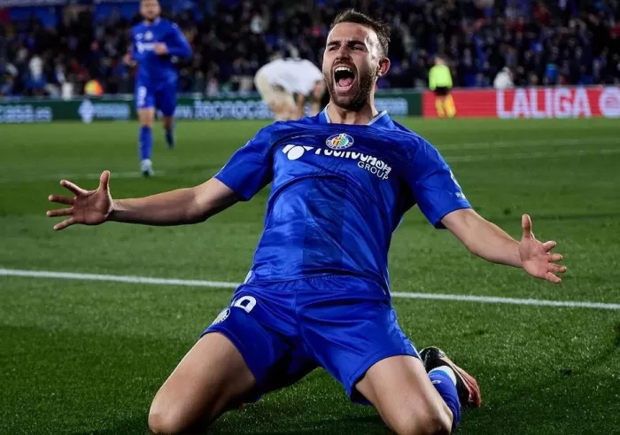 Mayoral lulus dari akademi Real Madrid pada bulan Desember 2014  (Tangkap layar instagram @borjomayoral)