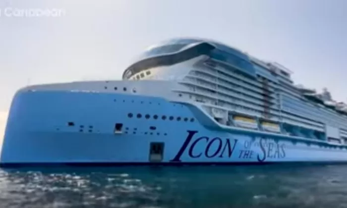 Ilustrasi kapal pesiar bernama Icon of The Seas yang disebut lebih besar dari Titanic (Taangkap layar/YouTube Tamara Delv)