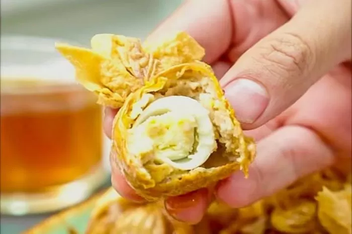 Membuat ekado telur puyuh (Instagram @kokikuTv)