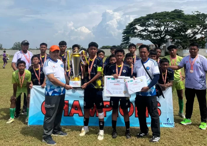 Final Sengit Turnamen Footballindo 2025, Footballindo Academy Tegal dan Puslat Mandiri Pati Jadi Juara Pertama  (Istimewa)