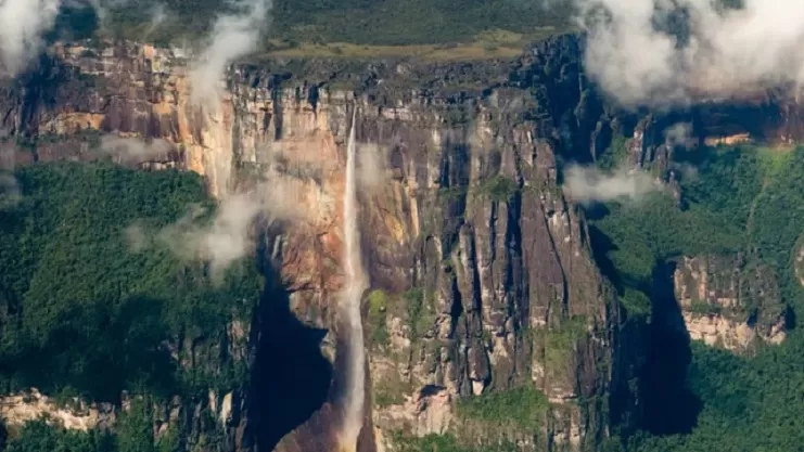 Air Terjun Apa Yang Terbesar Di Bumi? - Antariksa - Halaman 2