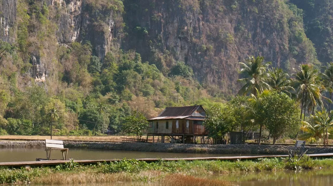 DIMANJAKAN ALAM: Bentang karst dari Kabupaten Maros hingga Pangkep, menjadikan Sulawesi Selatan memiliki edukasi wisata berbeda dibandingkan daerah lain di Indonesia.
