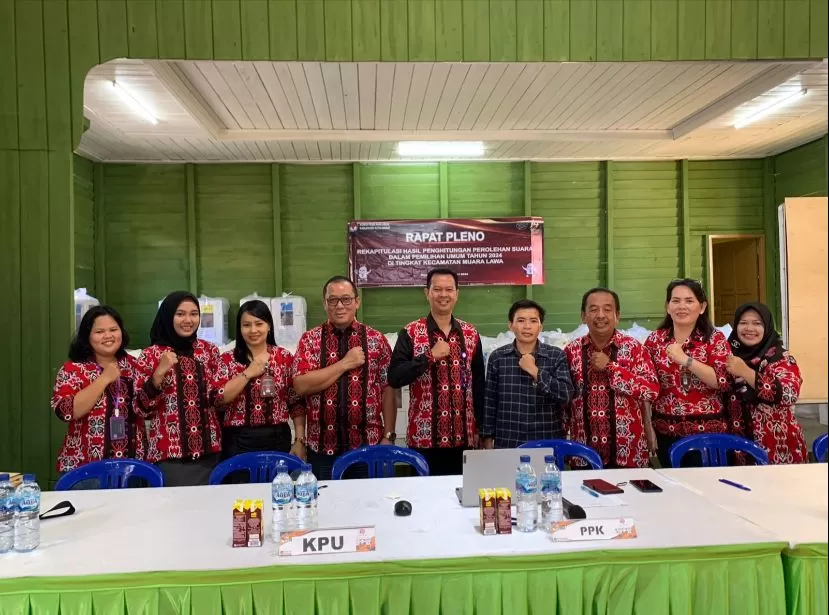 PLENO: Pleno rekapitulasi hasil pemungutan suara 15 kecamatan di Kubar telah rampung, tersisa Kecamatan Bentian Besar karena terdapat 4 TPS melakukan pemungutan suara ulang.  