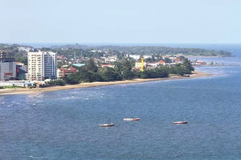 Pesisir Balikpapan. Kawasan ini rencananya akan dibangun coastal road.