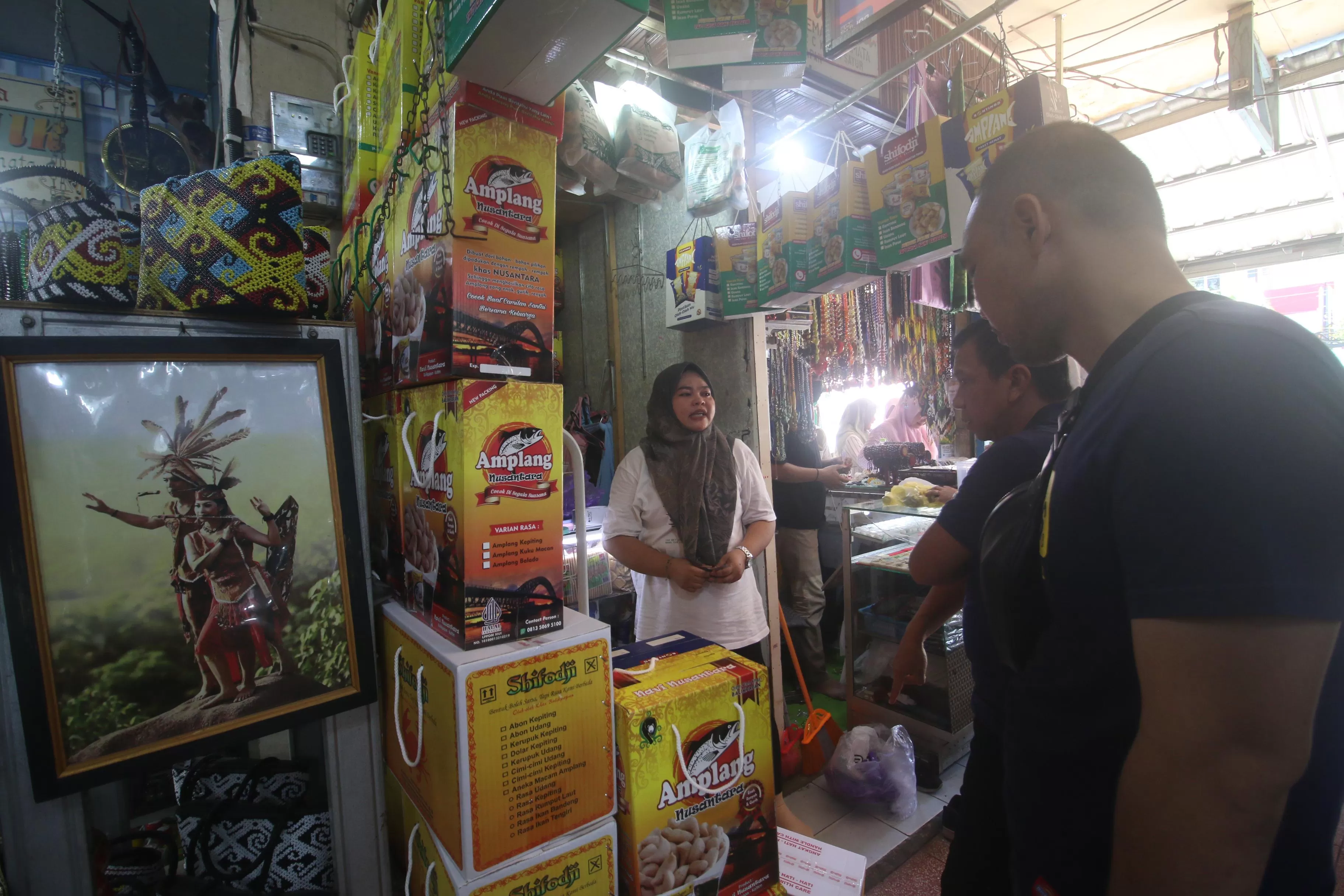 MERAWAT SEJARAH: Pedagang di Pasar Inpres Kebun Sayur lebih menginginkan revitalisasi berupa peremajaan bangunan yang sudah berdiri sejak 1983 itu.